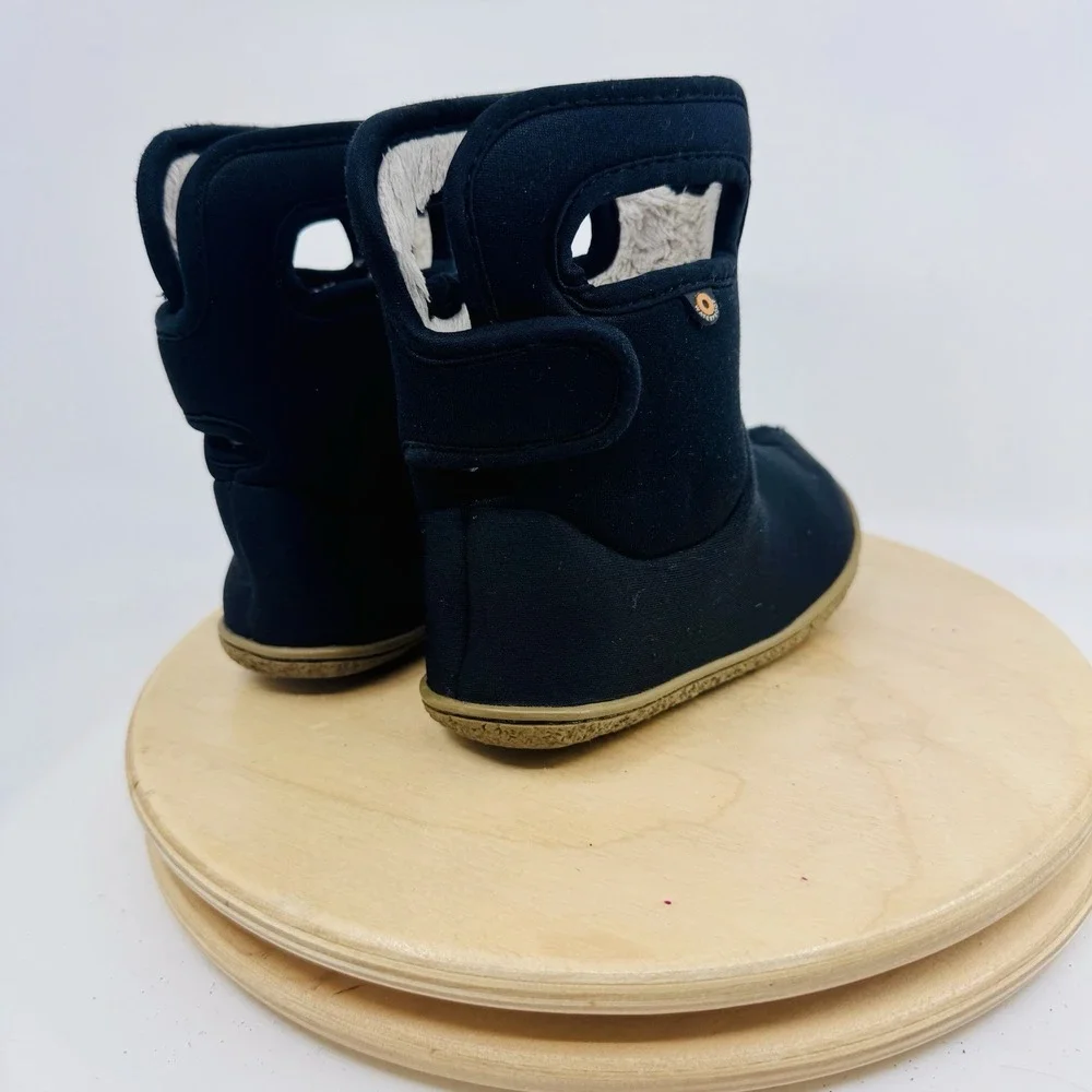 BOGS Baby Classic Boots Kids 8 Black Waterproof Insulated Winter Snow Shoes